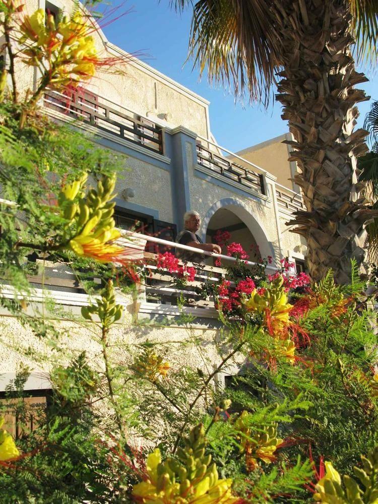 Hotel Adonis (Adults Only) Kamári المظهر الخارجي الصورة