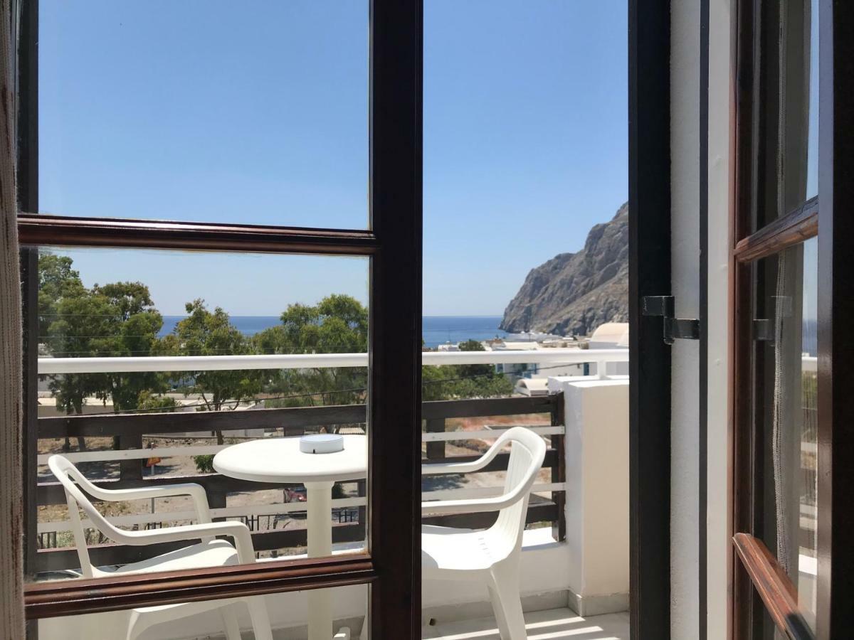 Hotel Adonis (Adults Only) Kamári المظهر الخارجي الصورة