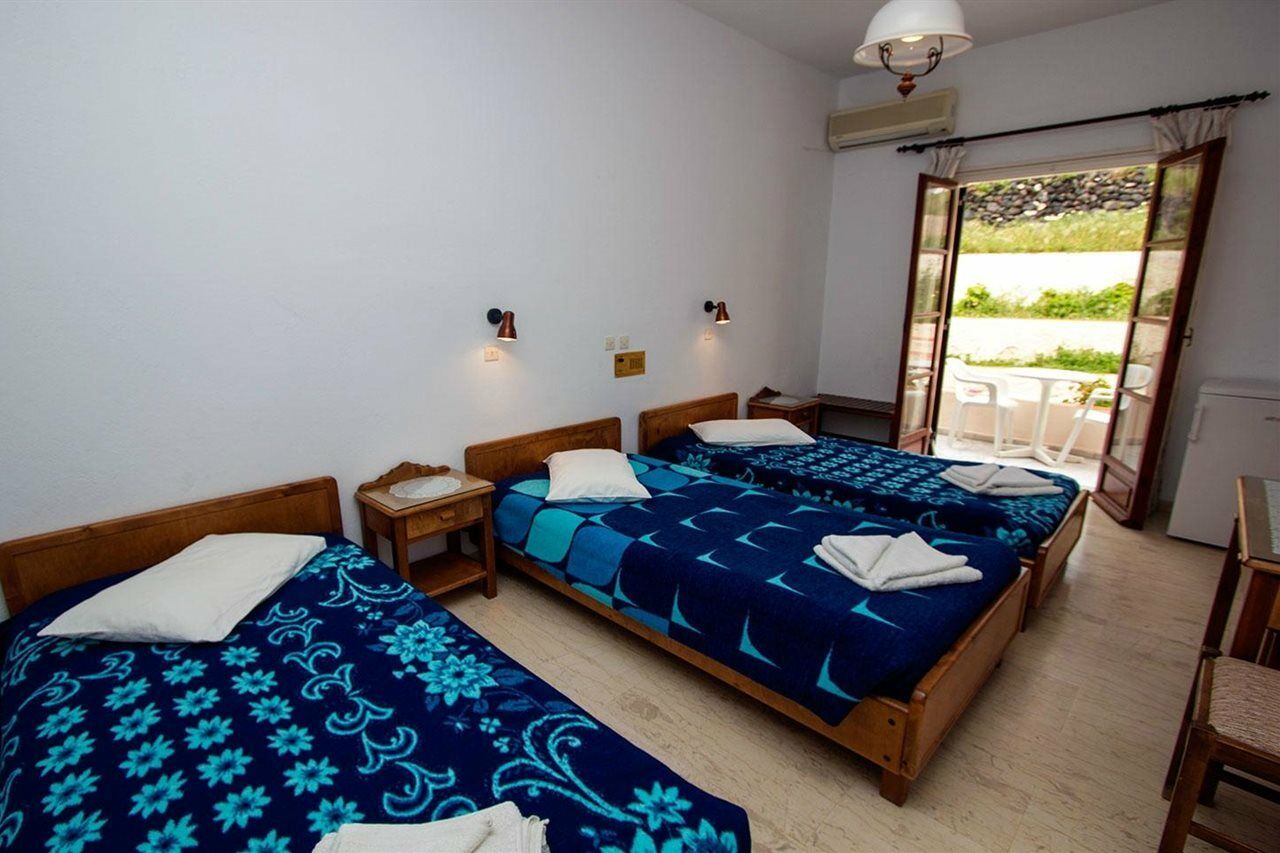 Hotel Adonis (Adults Only) Kamári المظهر الخارجي الصورة